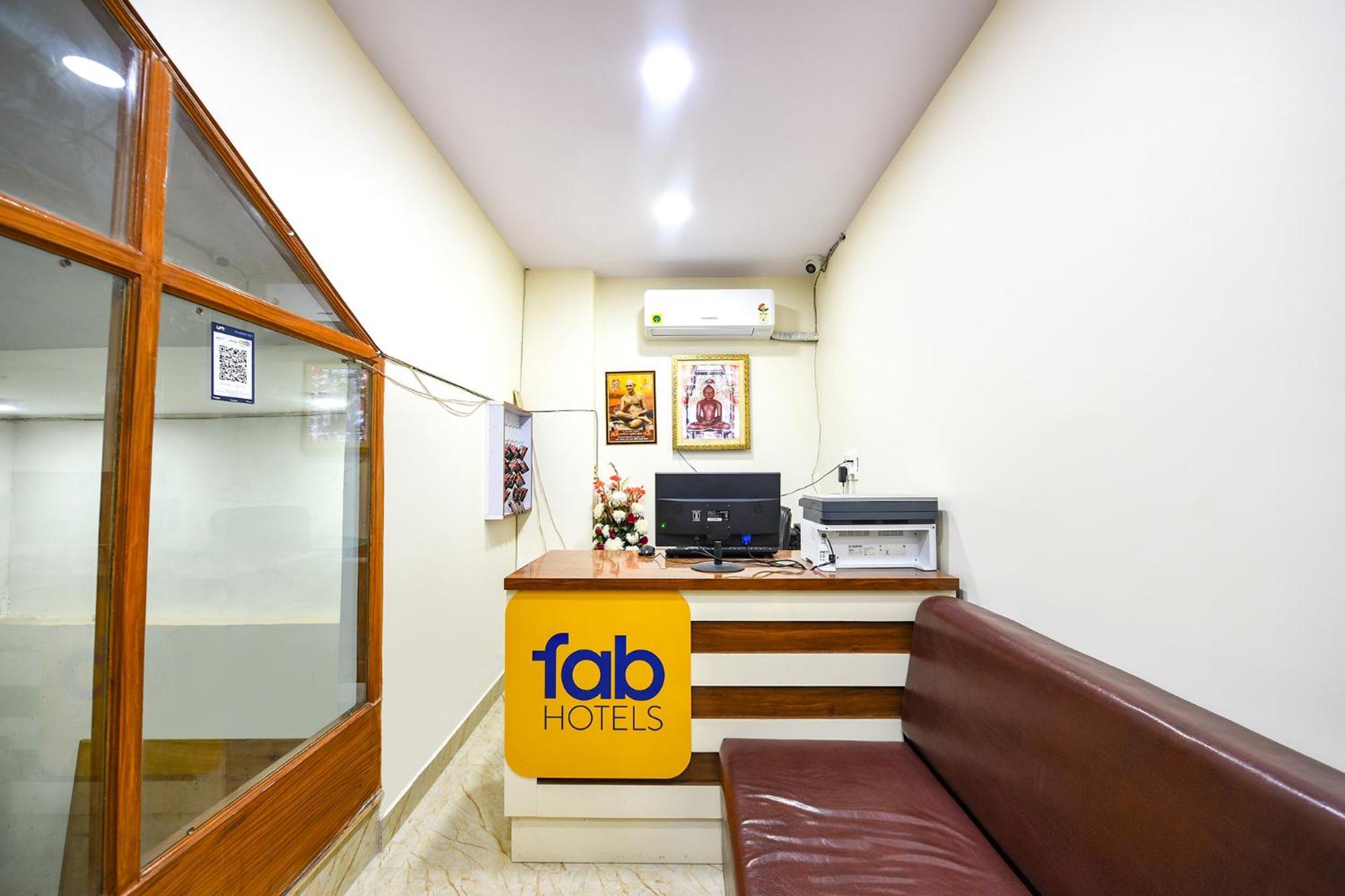 Fabhotel Mona International New Delhi Eksteriør billede